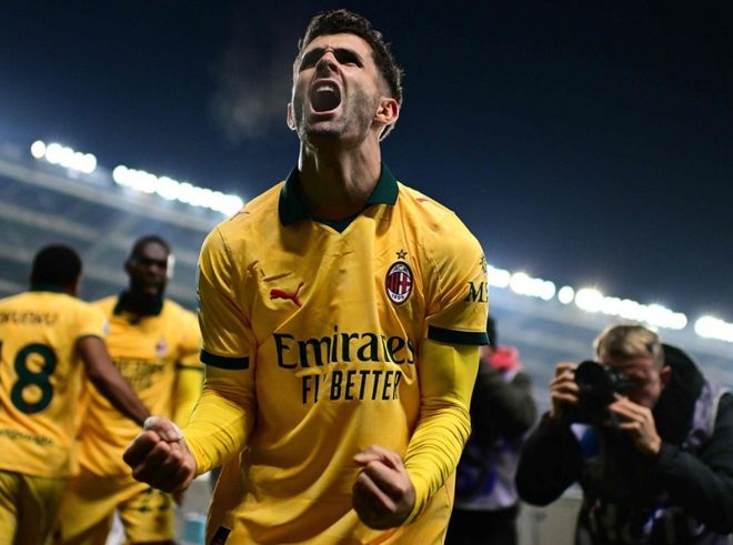 阿森纳3-1拜仁破其不败金身，马杜埃凯首球诺伊尔失误送礼（阿森纳3-1击退拜仁终结不败，马杜埃凯斩首球诺伊尔失误送大礼）