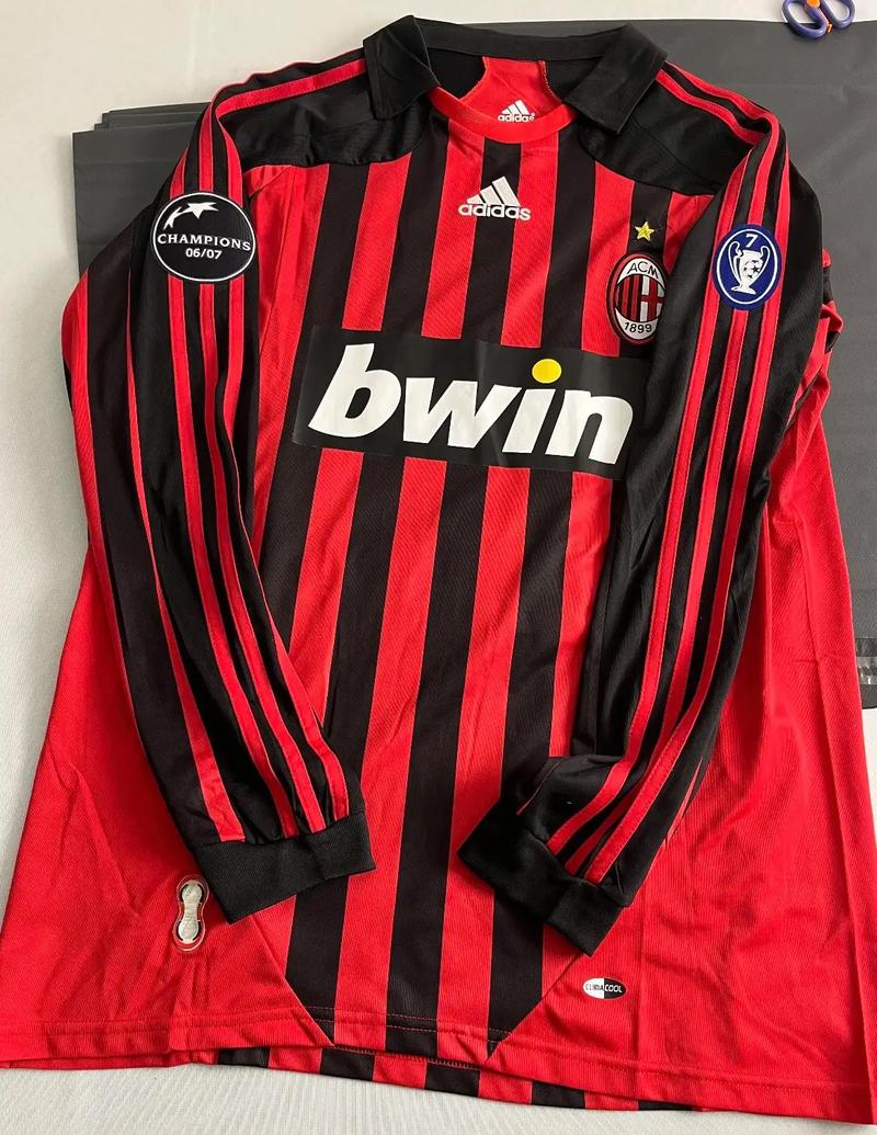 欧洲足球专家称赞瓦尔迪：他完美契合克雷莫内塞，能踢到41岁（欧洲足坛专家：瓦尔迪与克雷莫内塞是绝配，有望征战至41岁）