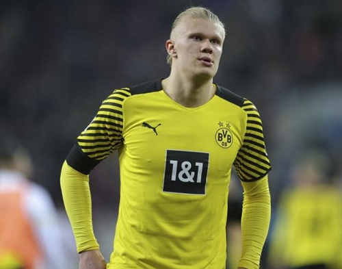 斯基拉：皇马只能在夏窗1000万回购帕斯，球员也不想冬窗转会（斯基拉：皇马仅能在夏窗以1000万回购帕斯，球员无意冬窗离队）